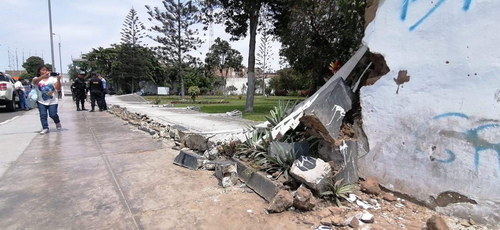 Especialistas investigan atentado contra la antigua muralla colonial de