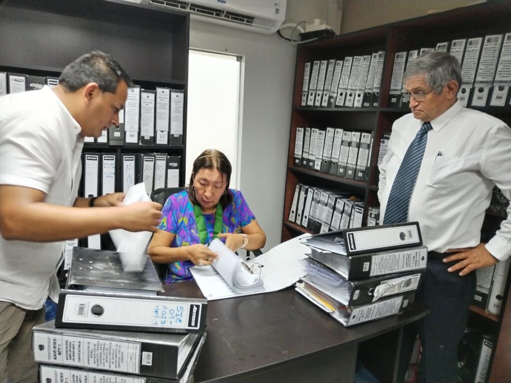 Documentos ocultos Arturo Fernández Municipalidad de Trujillo