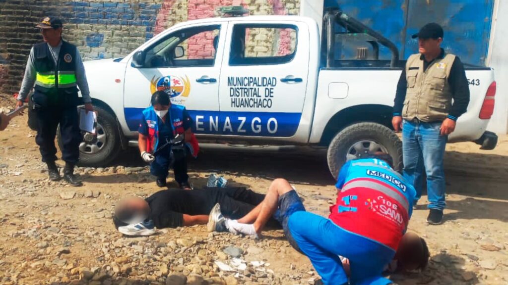 Dos jóvenes fueron encontrados inconscientes en la Invasión Los Arenales, presuntamente víctimas de un asalto y "pepeo".