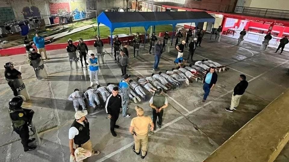 Por hacinamiento y seguridad, 30 adolescentes son trasladados de Trujillo a centros juveniles de Lima y Chiclayo