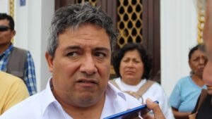 El juez aceptó por única vez el certificado médico presentado por su defensa y reprogramó la sesión para el 4 de junio.