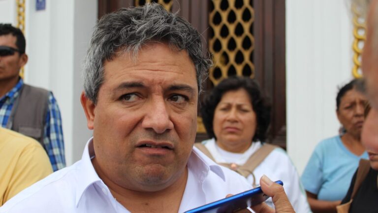 El juez aceptó por única vez el certificado médico presentado por su defensa y reprogramó la sesión para el 4 de junio.