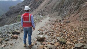 La obra de rehabilitación vial en Pataz está paralizada desde el 5 de julio de 2024, con solo un 7 % de avance físico, a pesar de que el contrato venció el 21 de abril de 2025.