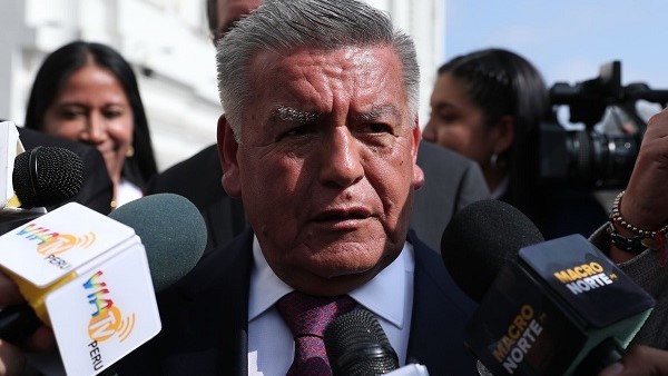 César Acuña es percibido como uno de los políticos más influyentes en el gobierno de Dina Boluarte