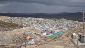 Hacinamiento en El Milagro: El penal El Milagro en Trujillo alberga más del doble de su capacidad, con más de 5,000 internos en un espacio diseñado para 2,000.