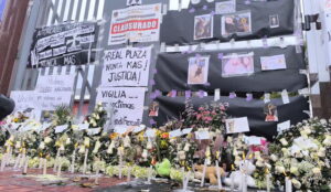 Los contratos imponían estrictas cláusulas de confidencialidad, desistimiento de acciones legales y la obligación de mantener “relaciones armoniosas” con Real Plaza, blindando a la empresa de posibles sanciones.