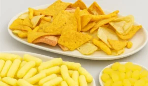 Minsa exhorta a fabricantes a dejar de usar el colorante amarillo 5 en productos dirigidos a niños