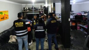 Detención de presunta responsable: Fue detenida Tomasa Ruiz Arce, propietaria de ambos locales, por su presunta implicancia en el delito de trata de personas agravada.