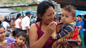 El tratamiento enfrenta serias dificultades: el 27% de los niños no completa el tratamiento y solo el 43% logra superar la enfermedad tras finalizarlo.