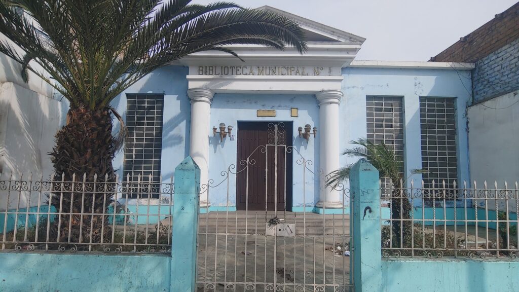 Abandono total: emblemática Biblioteca Municipal de Trujillo al borde del colapso
