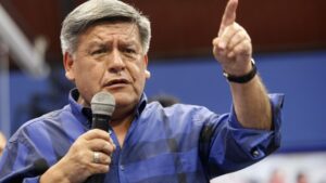 César Acuña tomará nuevas vacaciones del 29 de julio al 9 de agosto, según lo informó al Consejo Regional de La Libertad.