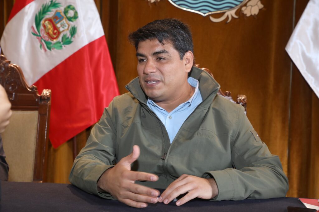 El alcalde afirmó que, si se comprueba algún delito, los responsables deben recibir sanciones penales, incluyendo prisión, por el uso indebido de recursos públicos.